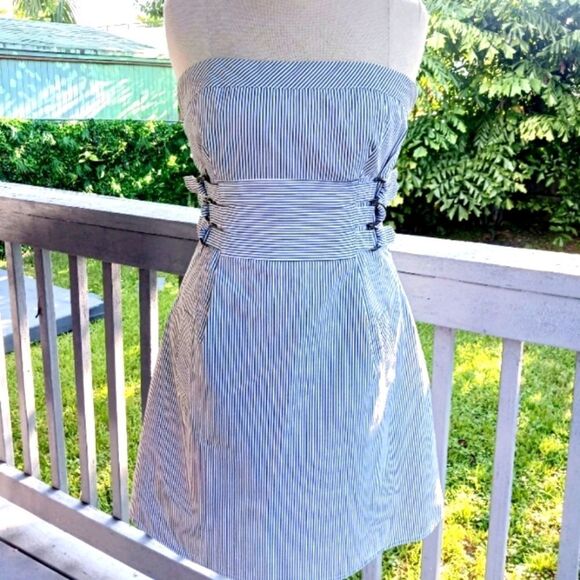 Women's Laundry by Shelli Segal Strapless Buckled Striped Lined Dress Si… - Picture 1 of 6